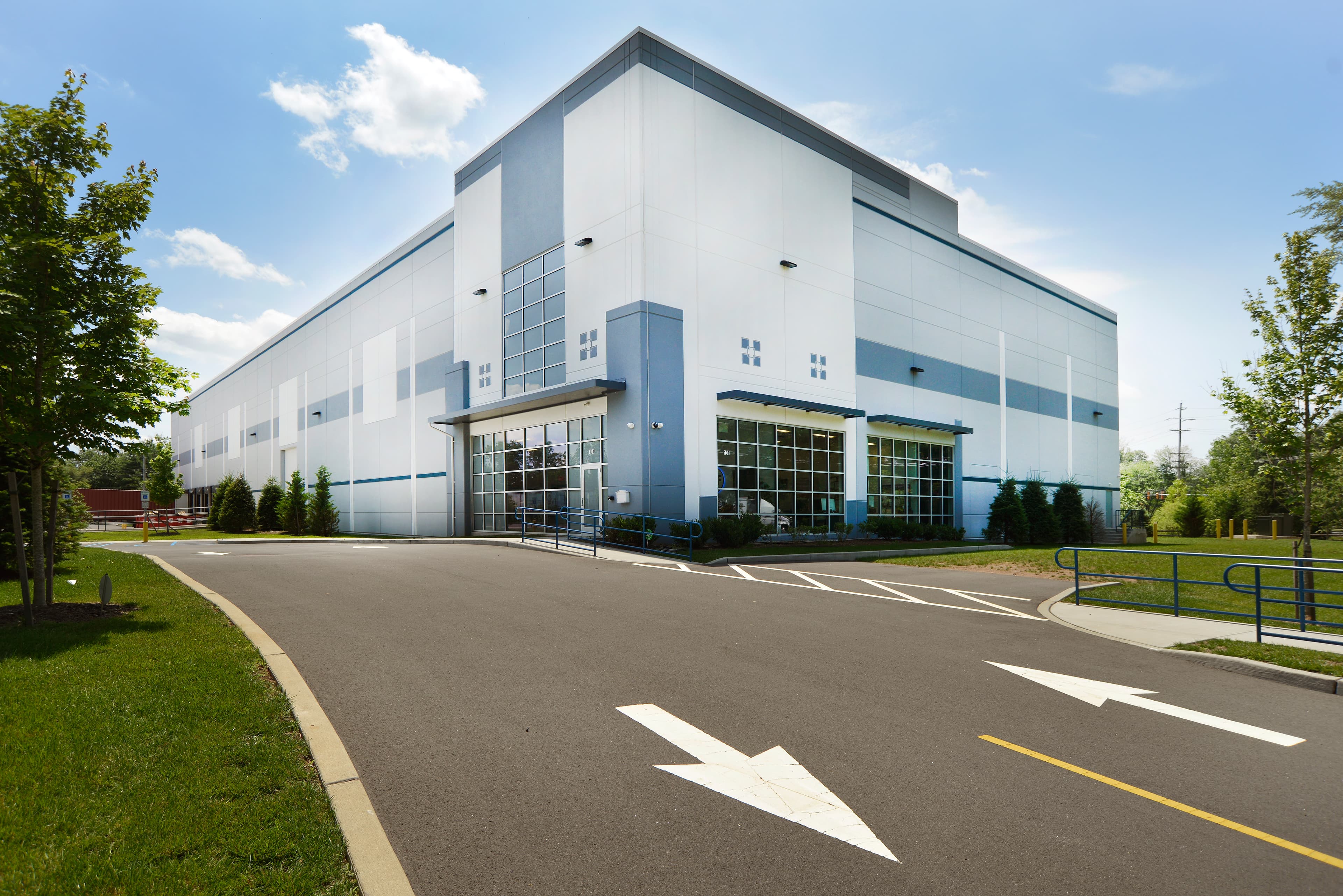 101 Circle Drive Warehouse | Image 0
