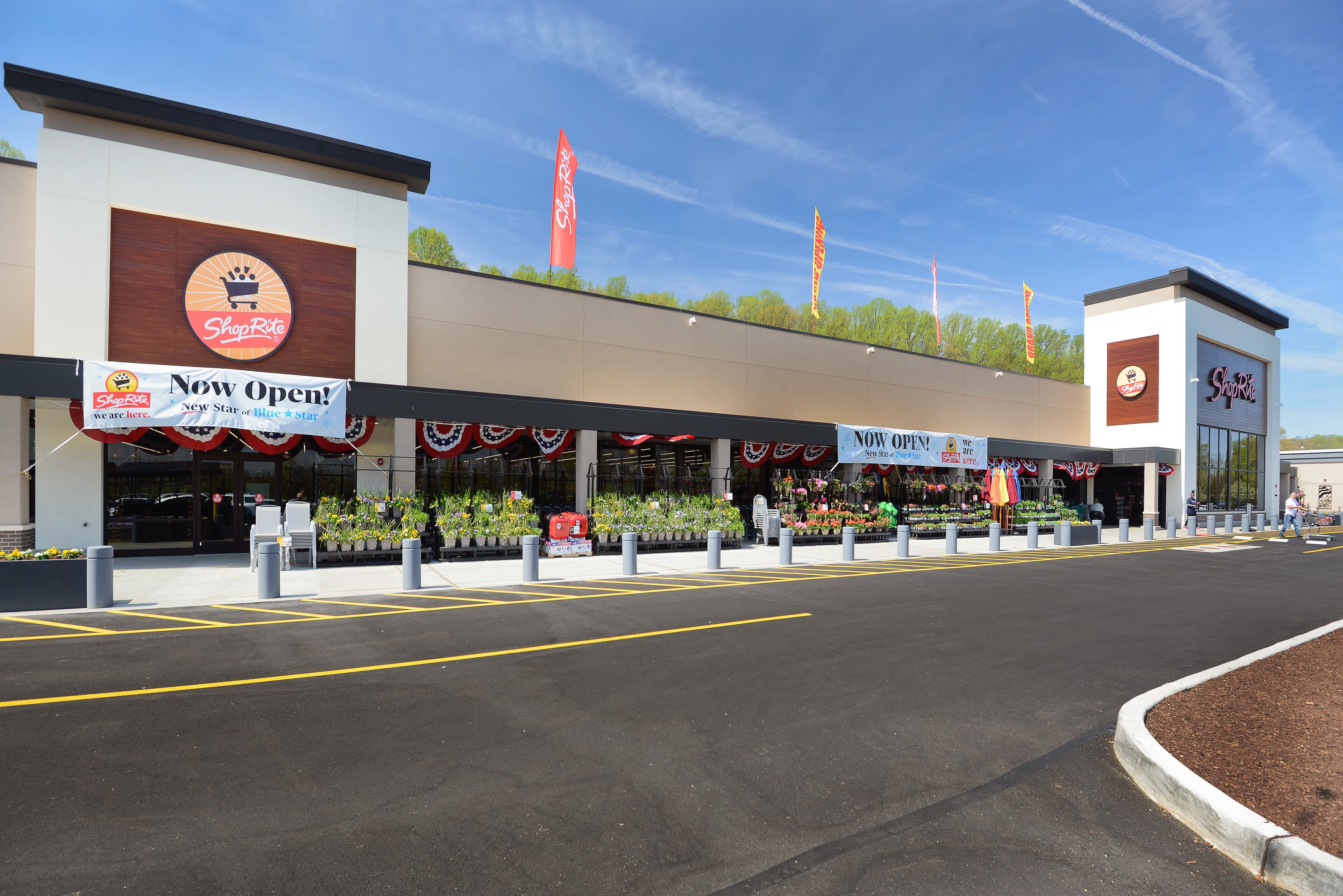 Blue Star Shopping Center | Image 0